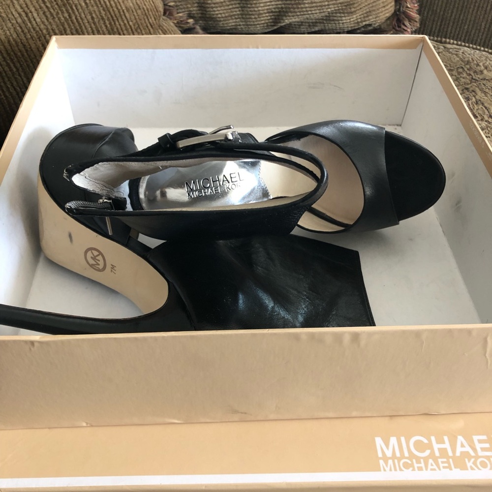 Micheal Kors - Black Calf Boots.